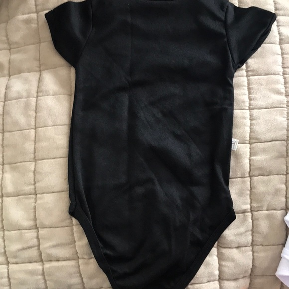 Black onesies with white letters “ I love you to - Picture 4 of 4